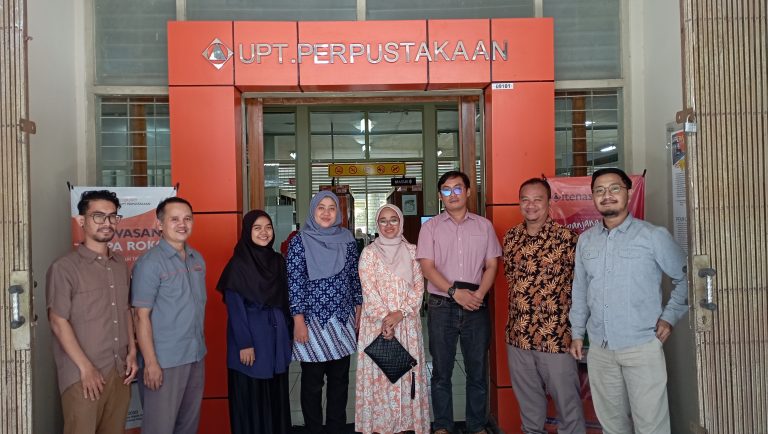Kunjungan Kerja Perpustakaan UNISBA